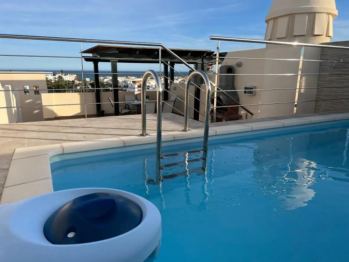 Apartamento Atico con piscina privada vistas al mar Vera 0*,  España