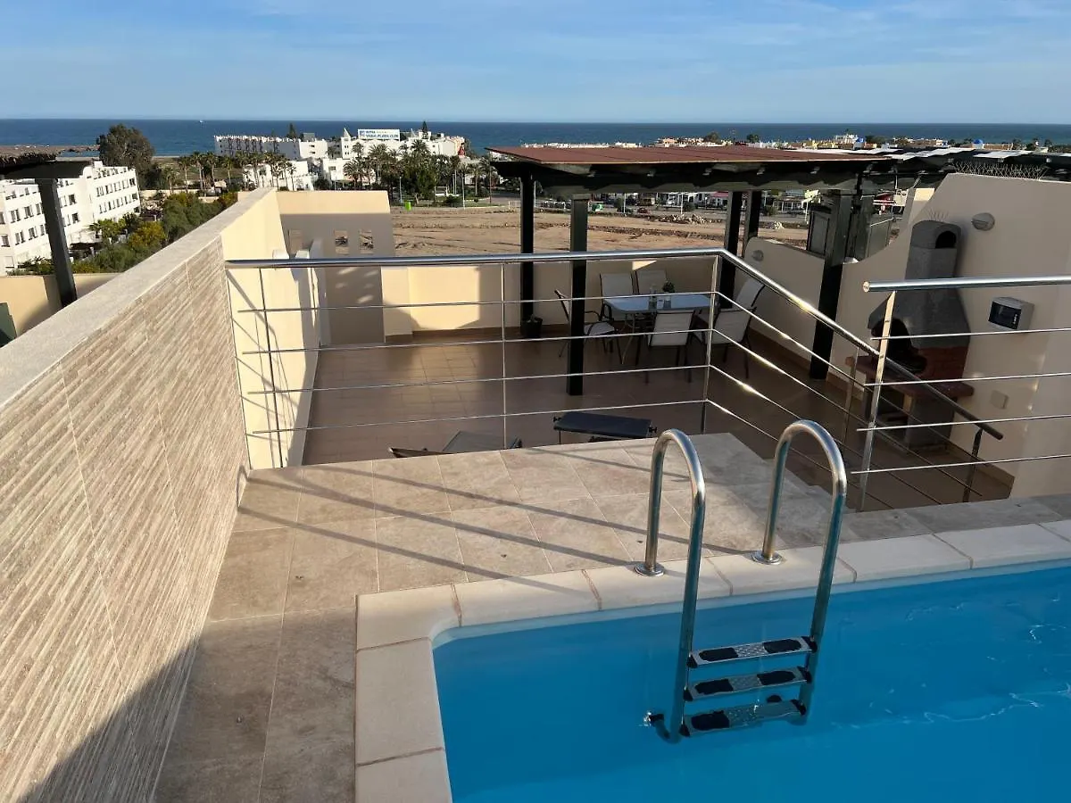 Apartamento Atico con piscina privada vistas al mar Vera